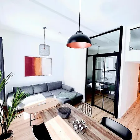 דירה Inner City Design Loft *
