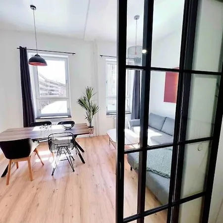 דירה Inner City Design Loft אינסברוק