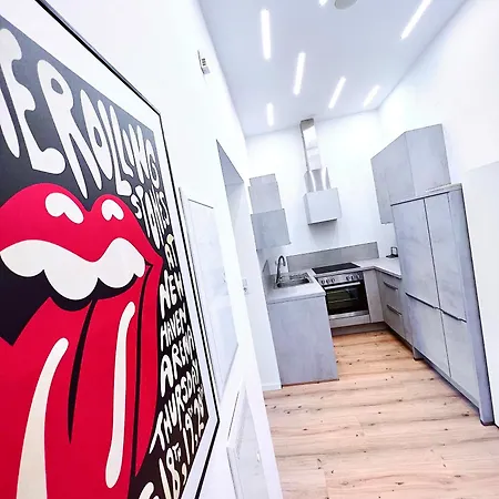 Inner City Design Loft Інсбрук