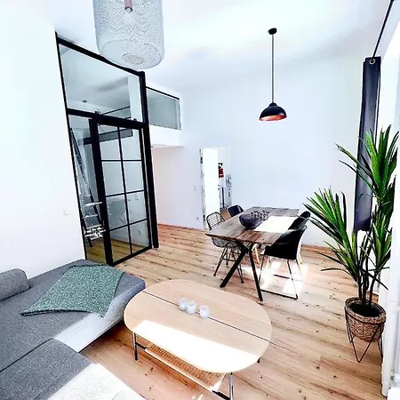 Inner City Design Loft Apartmán *